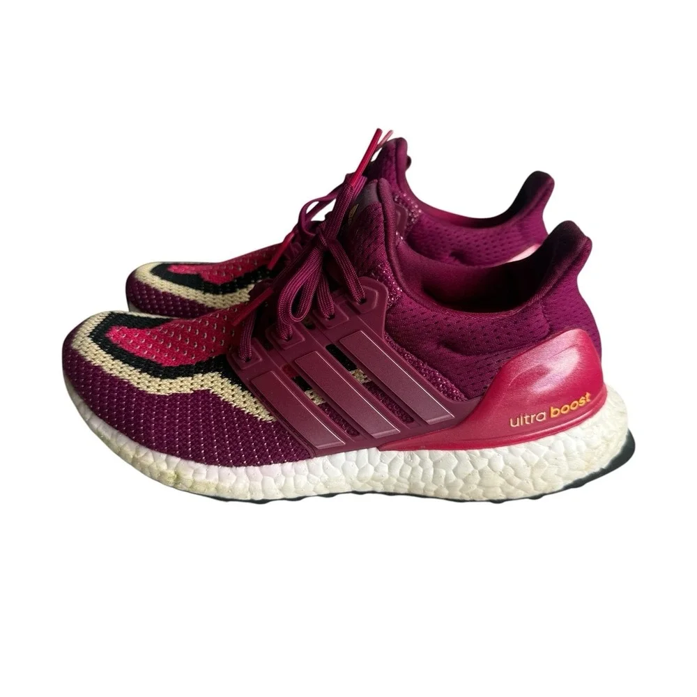 Adidas Women's UltraBoost 2.0 DNA US Size‎ 7.5 Power Berry Knitted Running